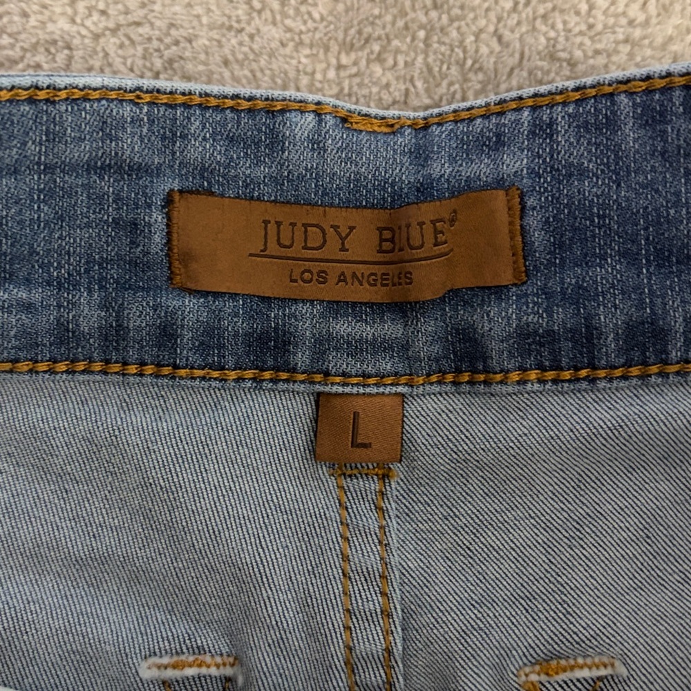 Judy blue shorts - Picture 2 of 2